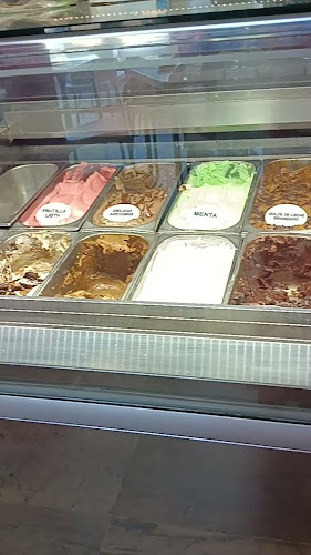 Opinii despre Heladería Arco Iris în Col. del Sacramento - Gastronomía y hostelería