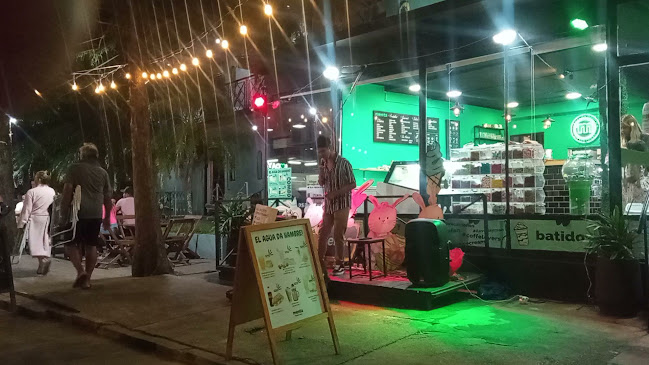 Opinii despre Menta Helado y Café în Termas del Dayman - Gastronomía y hostelería