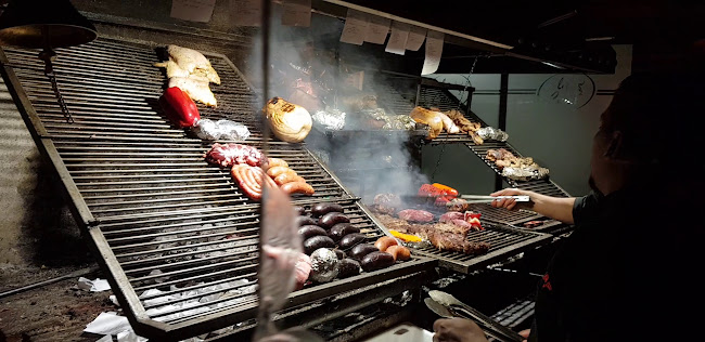 Opinii despre Restaurant y parrillada La Cava în Punta del Este - Gastronomía y hostelería