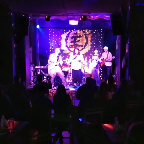 Opinii despre Tazu Bar Cultural în Montevideo - Gastronomía y hostelería