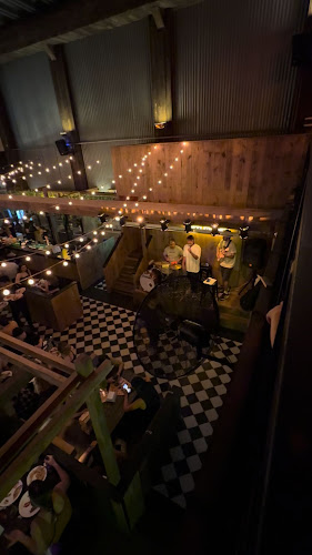 Av Gorlero entre, 27 - Los Muergos y, 20100 Punta del Este