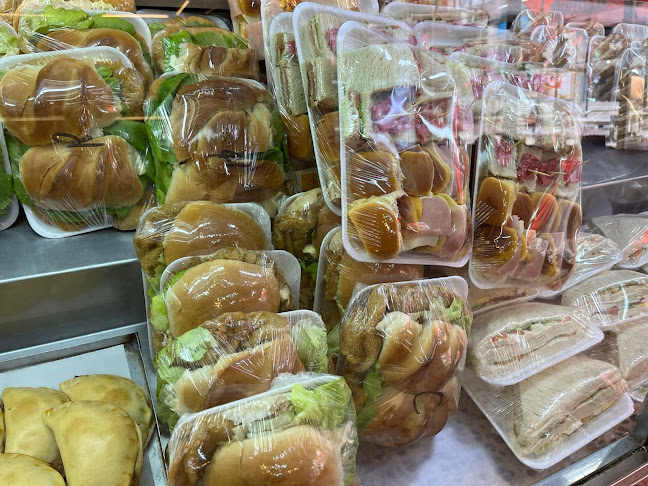 Opinii despre El Louvre în Montevideo - Gastronomía y hostelería