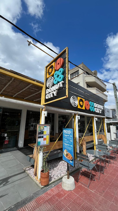 DONUT CITY Punta del Este - Café / Restaurante