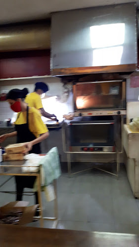 Opinii despre D'la Ribera Empanadas Pocitos în Montevideo - Gastronomía y hostelería