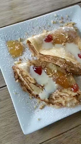 Opinii despre Aurora Food&Fashion Bistró în Paso de los Toros - Gastronomía y hostelería