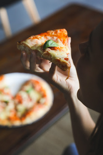 Opinii despre Silver Cantina / Club Social Silver Gate în Montevideo - Gastronomía y hostelería