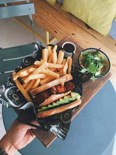 C. 24 &, 20100 Punta del Este, Departamento de Maldonado