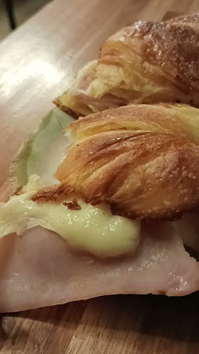 Opinii despre Café Doré în Montevideo - Gastronomía y hostelería