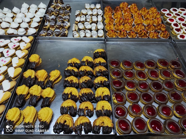 Luthi panaderia y confiteria - Gastronomía y hostelería