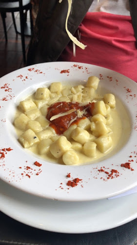 Opinii despre Don Peperone în Col. del Sacramento - Gastronomía y hostelería