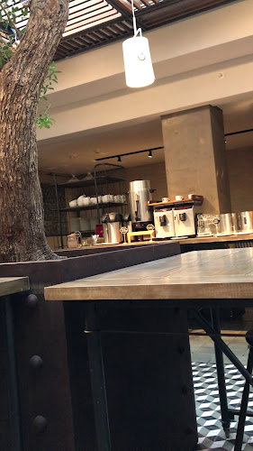 Opinii despre Plantado Restaurant în Montevideo - Gastronomía y hostelería