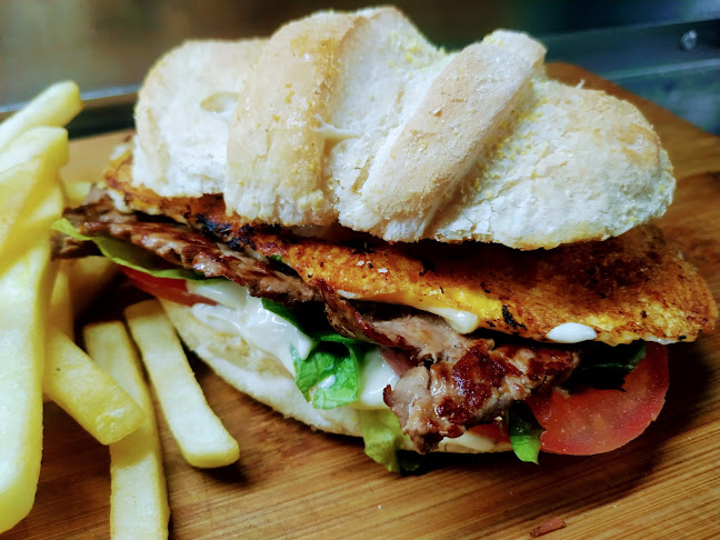 Comentarii opinii despre SuperChivito