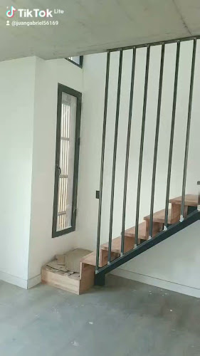 Comentarii opinii despre Santa Burger | Burgers y Chivitos