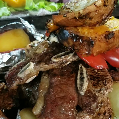 Bomba burger pizza y parrilla - Gastronomía y hostelería