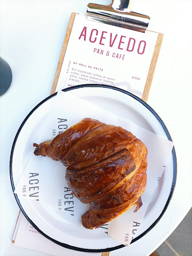 Acevedo pan & café