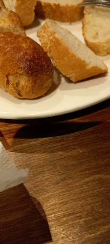 Opinii despre Jueves 5 în Montevideo - Gastronomía y hostelería