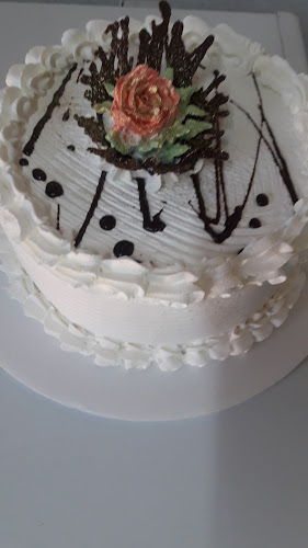 Luthi panaderia y confiteria - Gastronomía y hostelería