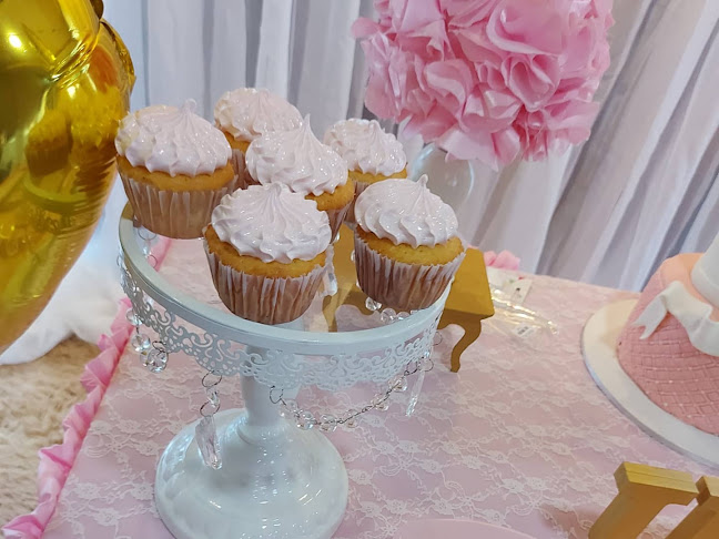 Panadería y Confitería Isabella - Gastronomía y hostelería