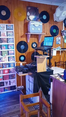 Opinii despre Mariana Gourmet "El bodegón de Carmelo" în Carmelo - Gastronomía y hostelería