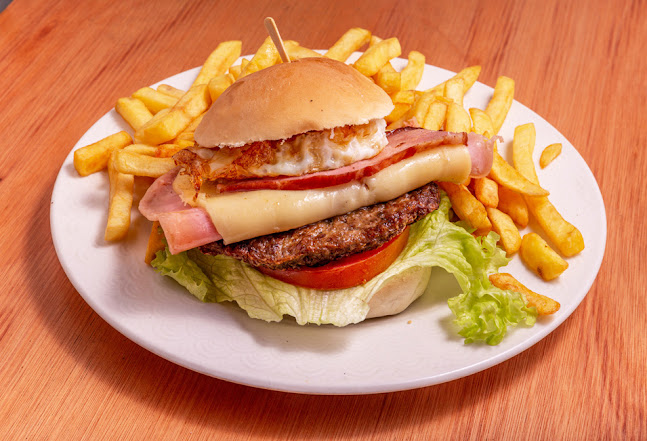 Pizzería Cervantes Tres cruces - Gastronomía y hostelería