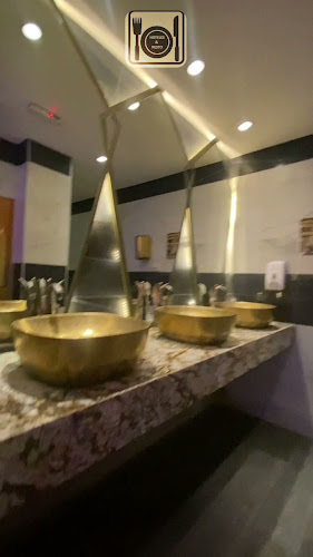 Opinii despre Hard Rock Cafe Montevideo în Montevideo - Gastronomía y hostelería