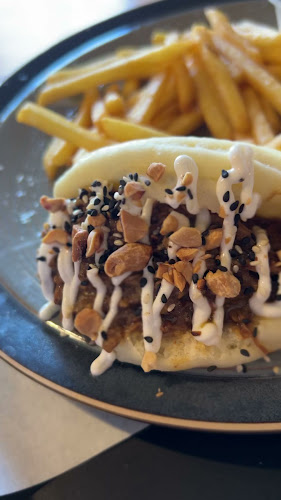 Av. Joaquín Suárez 3217, 11700 Montevideo, Departamento de Montevideo