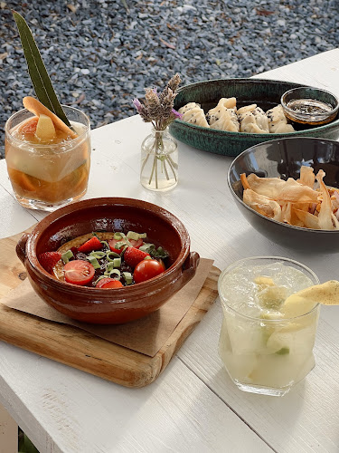 Opinii despre Amoreira în La Barra - Gastronomía y hostelería