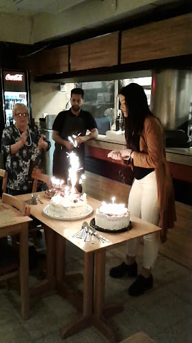 Opinii despre Bar Palacio Pizza & Cafe în Montevideo - Gastronomía y hostelería