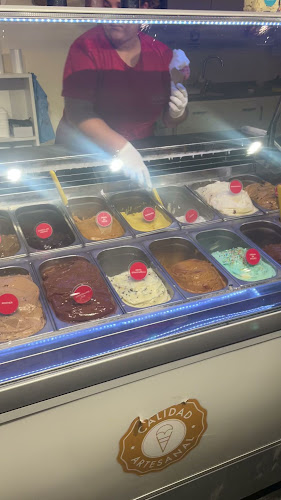 Opinii despre Sassari Atlántida în Las Piedras - Gastronomía y hostelería