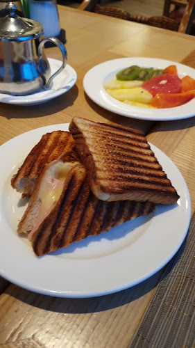 Opinii despre Las Brisas Restaurant în Punta del Este - Gastronomía y hostelería