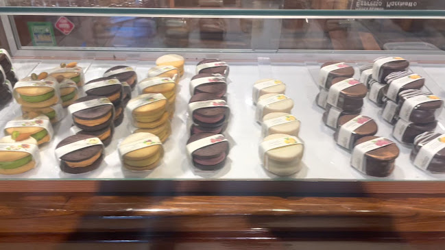 Opinii despre Alfajores del Uruguay. Store. în Montevideo - Gastronomía y hostelería