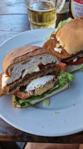 Opinii despre Decano în Montevideo - Gastronomía y hostelería