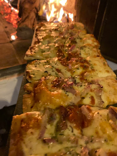 Opinii despre La Fusión Pizza & Café în Punta del Este - Gastronomía y hostelería
