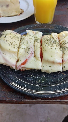 Opinii despre Plaza Pindó în Pando - Gastronomía y hostelería