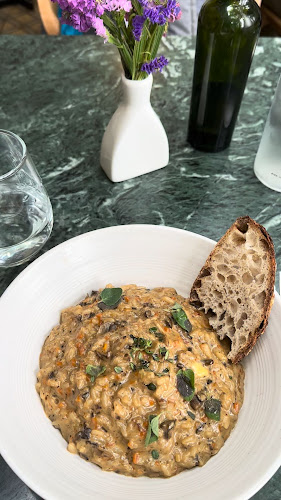 Opinii despre Toledo Bar de Tapas în Montevideo - Gastronomía y hostelería