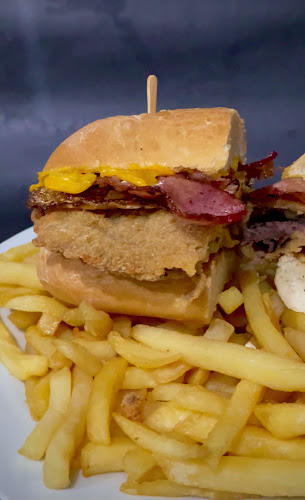 Eli Seven Pizzería, Rotiseria, Milanesas, Chivitos, Helados, Empanadas, Tacos y Bebidas - Gastronomía y hostelería