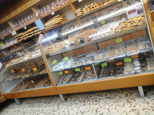 Opinii despre El Louvre în Montevideo - Gastronomía y hostelería