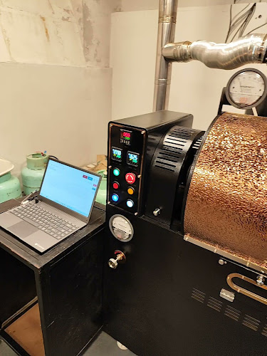 Opinii despre Cardenal Café în Montevideo - Gastronomía y hostelería