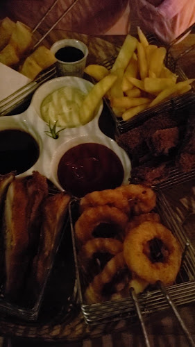 Opinii despre One Love în Montevideo - Gastronomía y hostelería