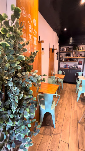 Opinii despre Spazio Moka în Montevideo - Gastronomía y hostelería