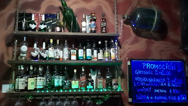 Opinii despre Swing Resto Bar Pool în Montevideo - Gastronomía y hostelería