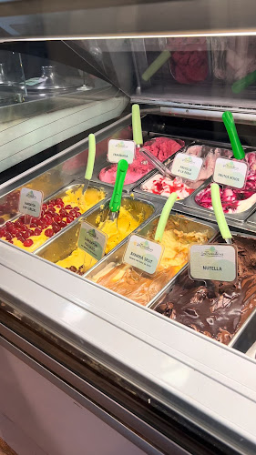 Opinii despre Heladería Los Trovadores în Montevideo - Gastronomía y hostelería