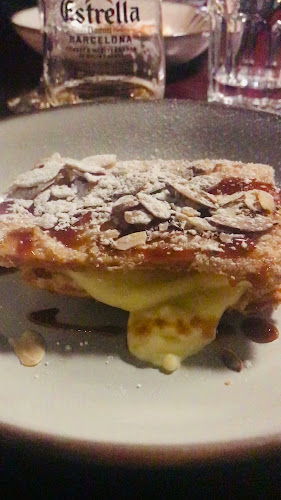 Opinii despre Pacharán Taberna Vasca în Montevideo - Gastronomía y hostelería