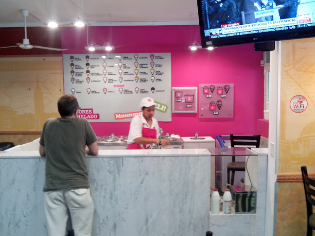 Heladeria DELICATO de Plaza Independencia - Montevideo