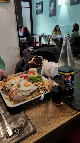 Gral. Flores 462, 70000 Col. del Sacramento, Departamento de Colonia