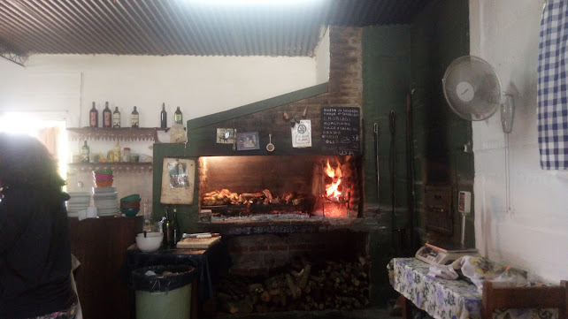 Opinii despre Lo Manzi Parrillada în Mercedes - Gastronomía y hostelería