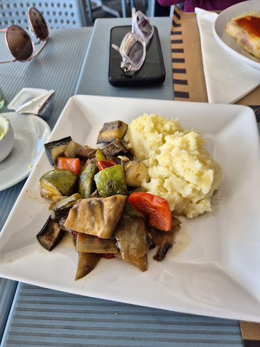 Comentarii opinii despre Yacht Club Uruguayo Restaurante