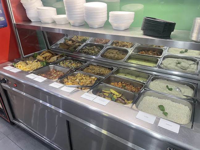 L terra 2220 local 27y28 y camino Ariel 4626 local 31, 11800 Montevideo