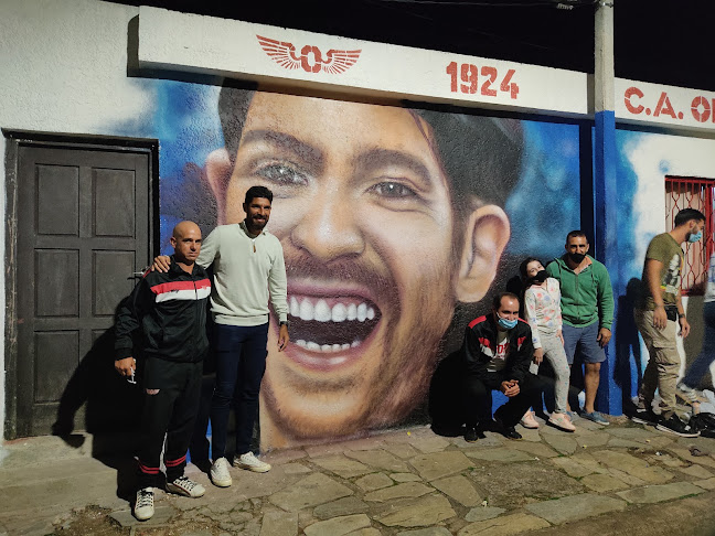 Opinii despre Sede social Club Atlético Olimpia în Minas - Gastronomía y hostelería