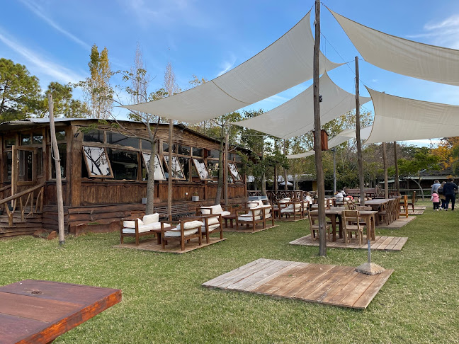 25 de Agosto 83, 15300 Bello Horizonte, Departamento de Canelones